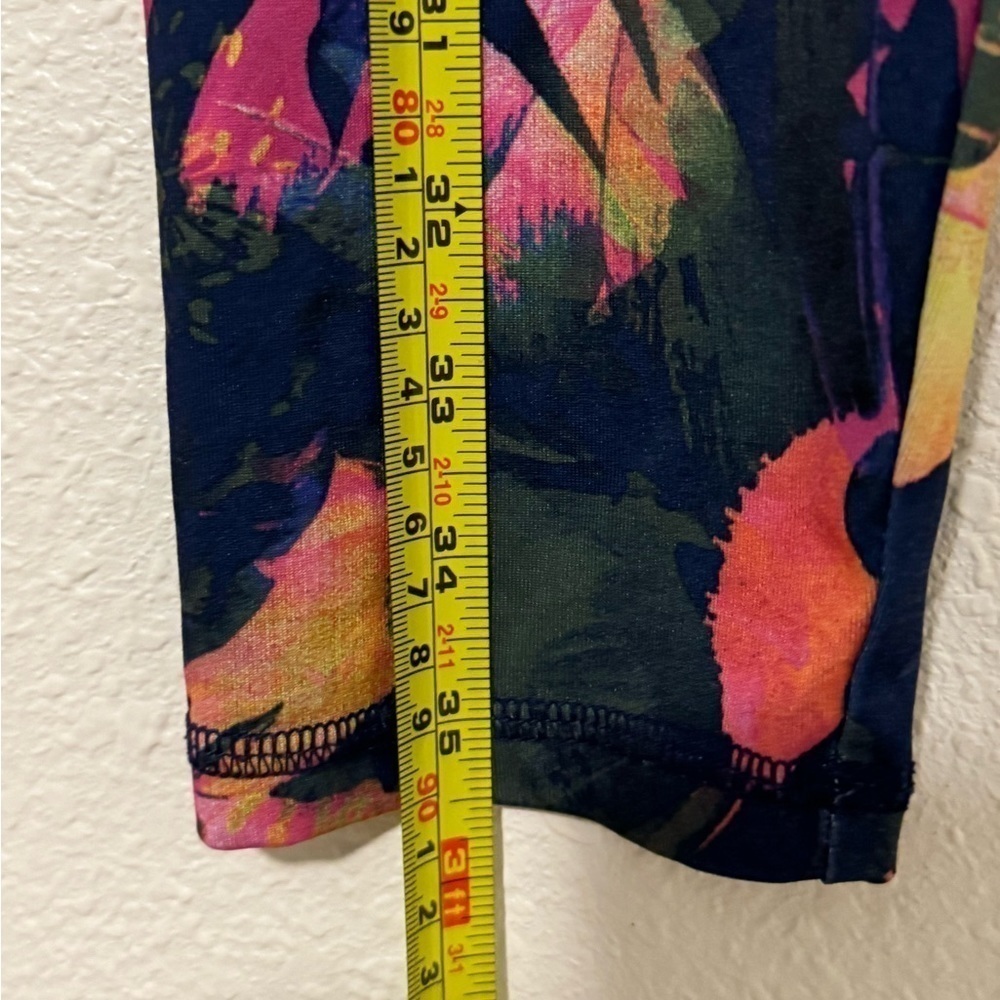 Energie- women’s leggings- size M- polyester material - Picture 2 of 5
